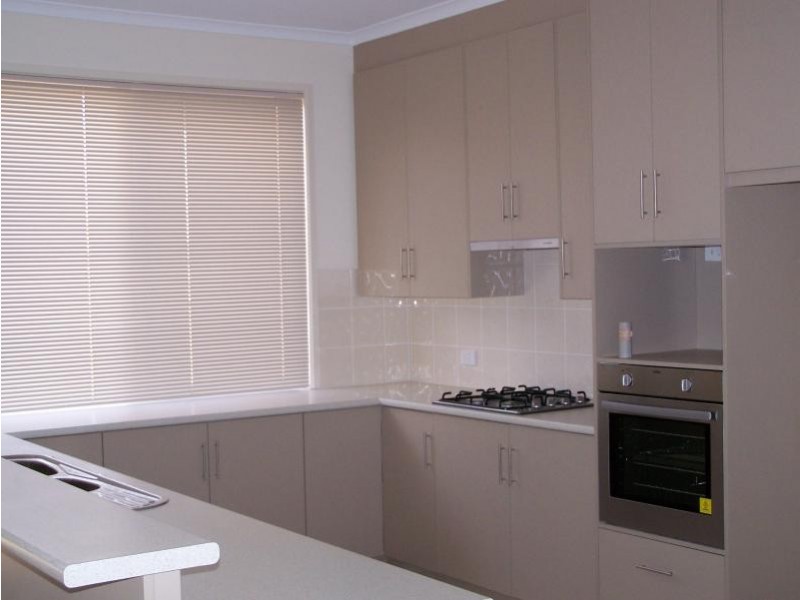 1 Eton Drive, Andrews Farm SA 5114