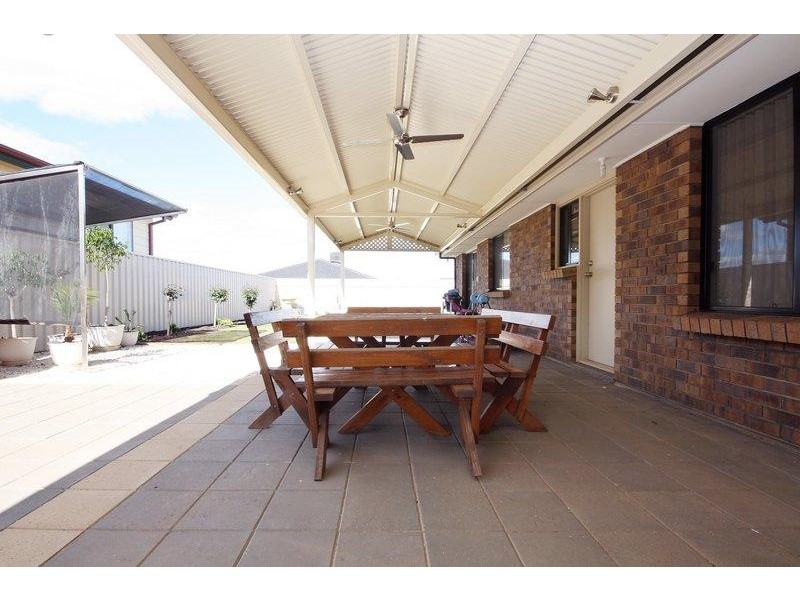 13 Lakeland Road, Munno Para West SA 5115