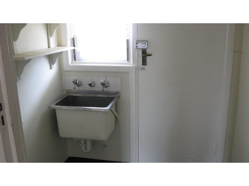 20 Winterbourne Road, Elizabeth Vale SA 5112