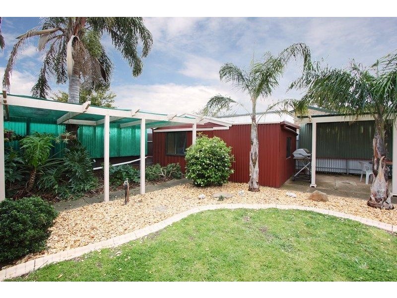 18 Fuller Crescent, Elizabeth East SA 5112