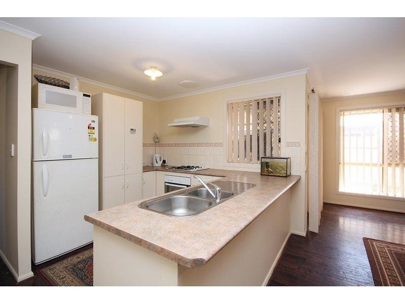 16 Moulds Crescent, Smithfield SA 5114