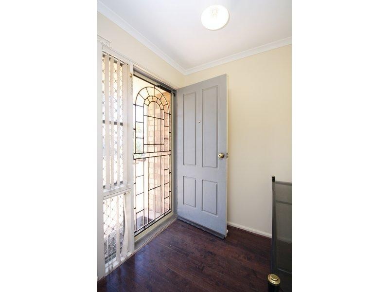 16 Moulds Crescent, Smithfield SA 5114