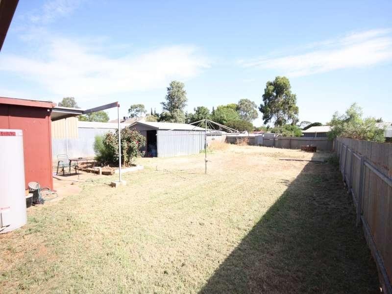 10 Hawk Street, Elizabeth Park SA 5113