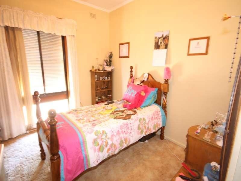 12 Hawk Street, Elizabeth Park SA 5113