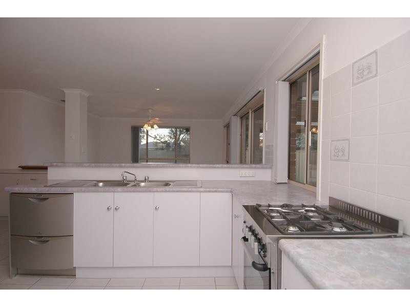 23 Sharrad Court, Andrews Farm SA 5114