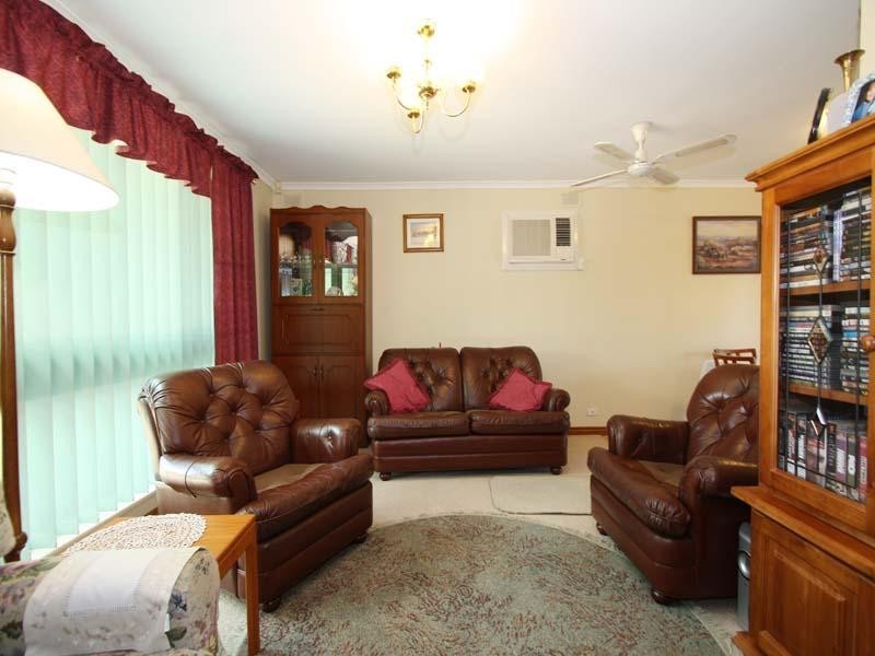 11 St. Albans Road, Evanston Park SA 5116