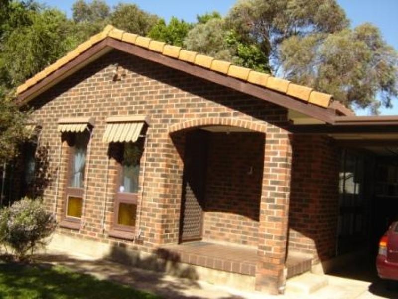 4 Rogers Crescent, Paralowie SA 5108