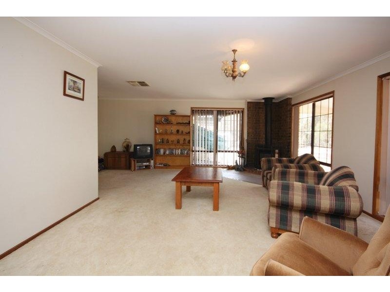 2 Fletcher Road, Lewiston SA 5501