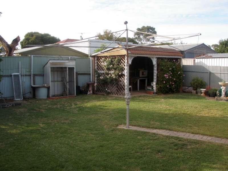 26 Crisp Road, Elizabeth Downs SA 5113