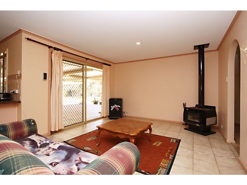 16 Connell Vale Road, Lewiston SA 5501