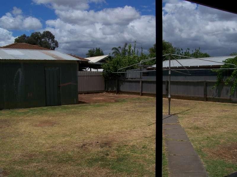 22 Meath Avenue, Salisbury Downs SA 5108