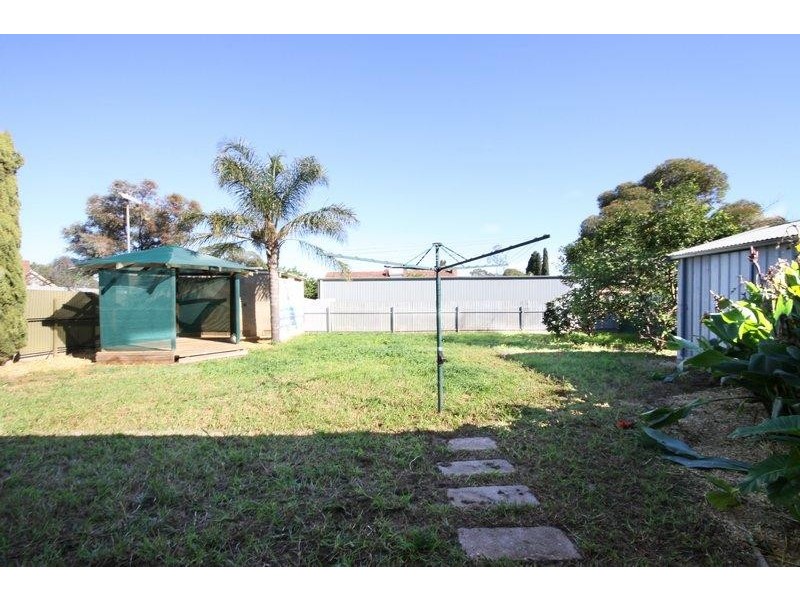 12 Collins Street, Elizabeth Downs SA 5113