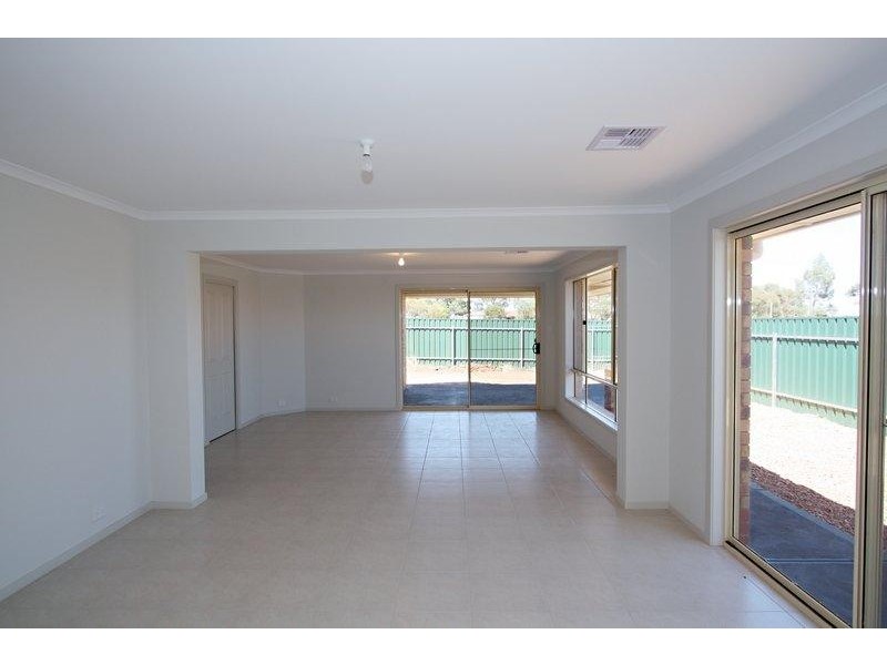 12 Baker Court, Blakeview SA 5114
