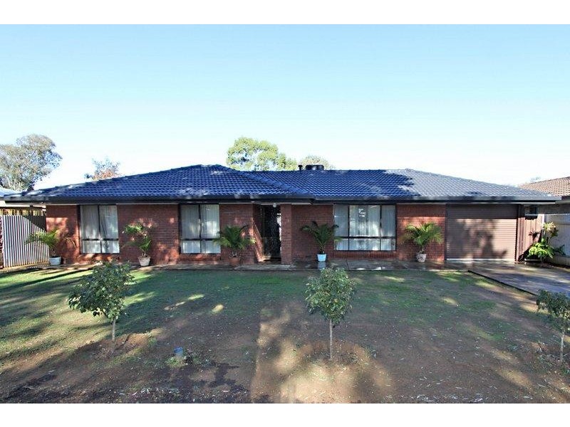 12 Deanna Avenue, Paralowie SA 5108