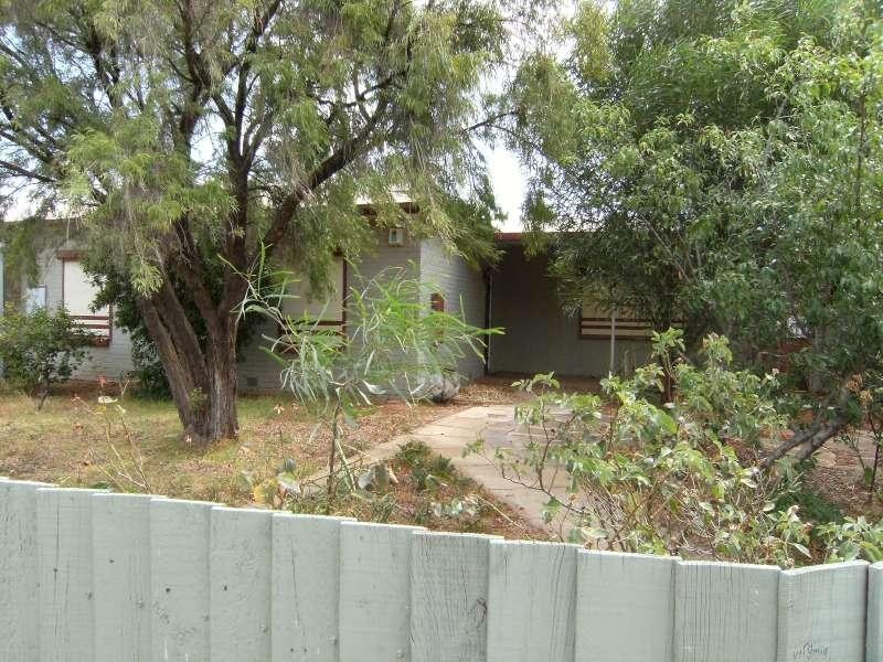 38 Mahood Street, Elizabeth Grove SA 5112