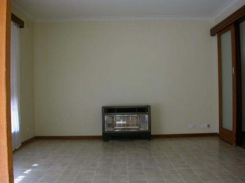 32 Kings Road, Parafield Gardens SA 5107