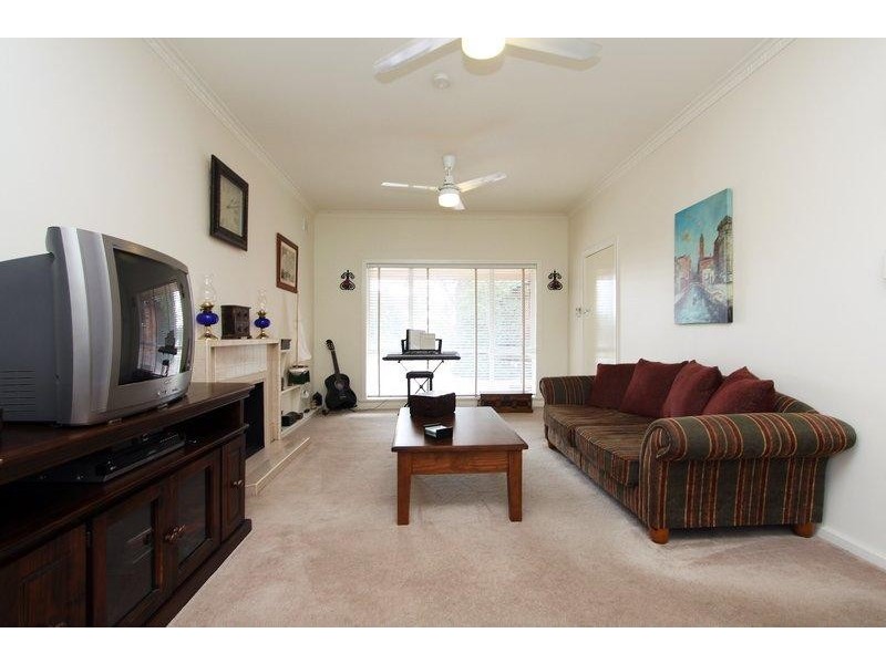 6 Bloomfield Crescent, Elizabeth Downs SA 5113