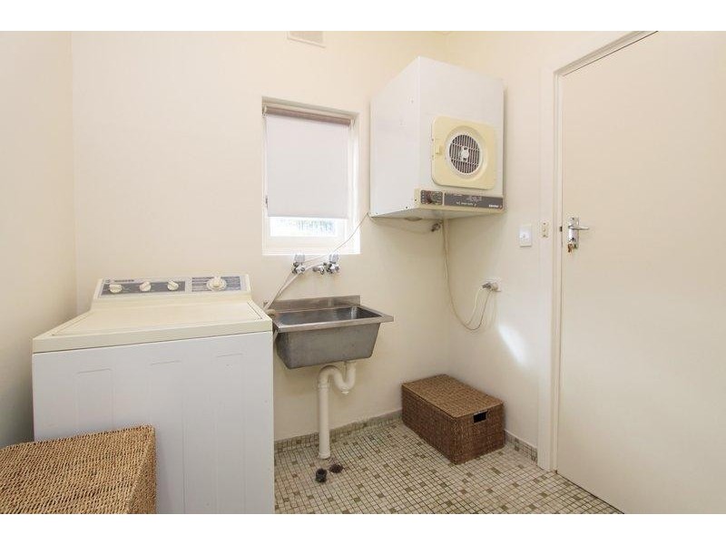 6 Bloomfield Crescent, Elizabeth Downs SA 5113