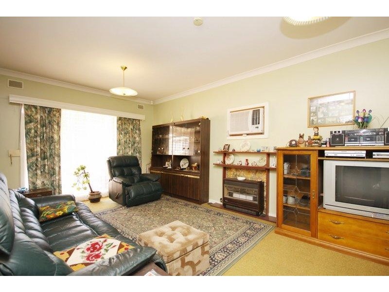 26 Crisp Road, Elizabeth Downs SA 5113
