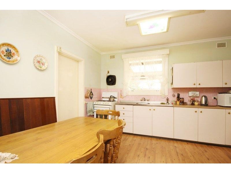 26 Crisp Road, Elizabeth Downs SA 5113
