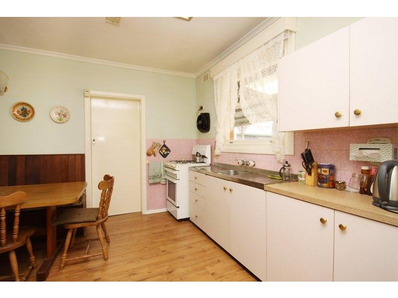 26 Crisp Road, Elizabeth Downs SA 5113