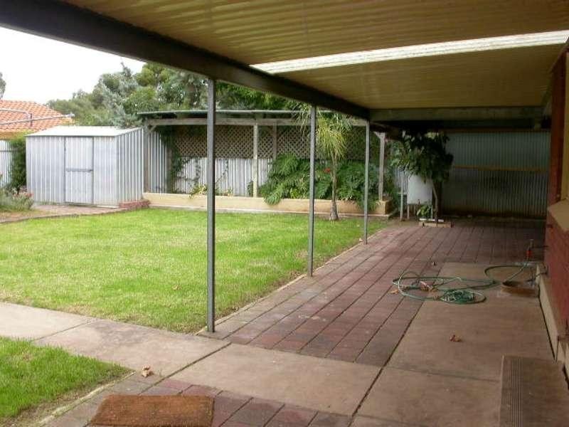 11 Lulama Crescent, Munno Para SA 5115