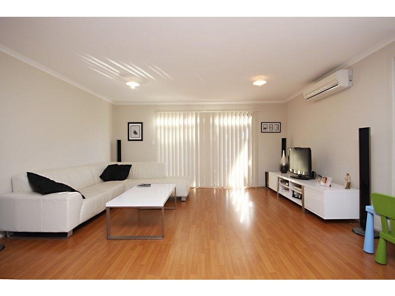 127 Lakeside Drive, Andrews Farm SA 5114