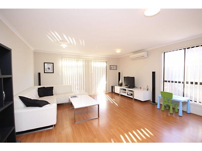 127 Lakeside Drive, Andrews Farm SA 5114