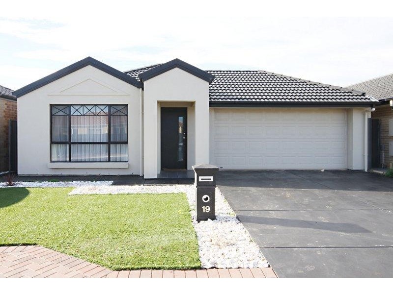 19 Monterey Drive, Munno Para West SA 5115