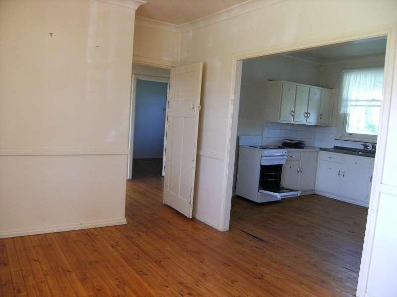 4 Wilkins Road, Elizabeth Downs SA 5113