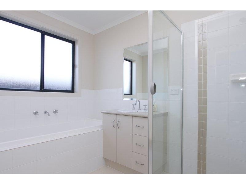 21 Coonawarra Avenue, Andrews Farm SA 5114