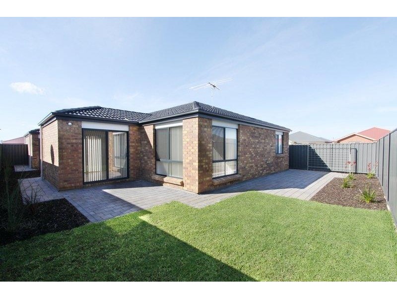 21 Coonawarra Avenue, Andrews Farm SA 5114