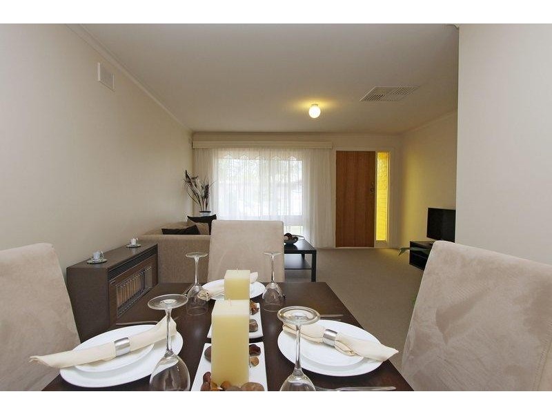 8 Beaumont Court, Para Hills West SA 5096