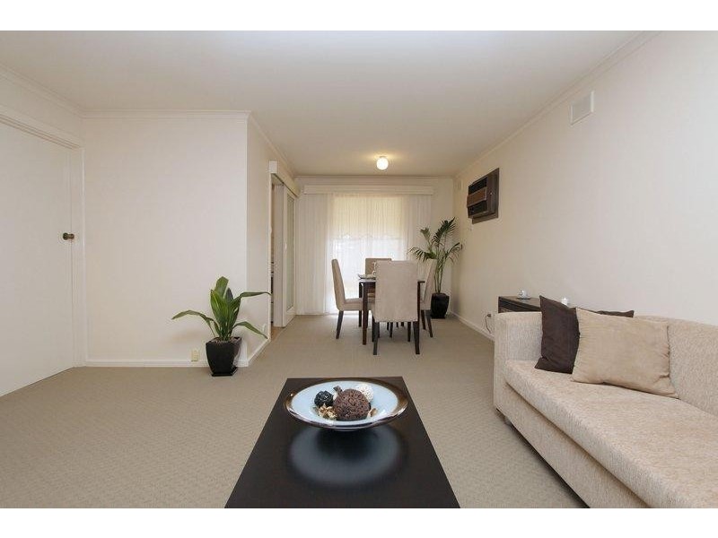 8 Beaumont Court, Para Hills West SA 5096