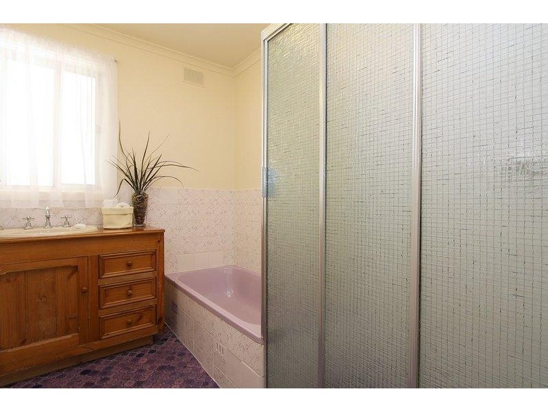 8 Beaumont Court, Para Hills West SA 5096