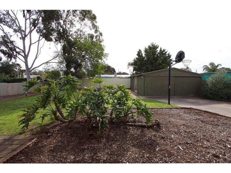 8 Beaumont Court, Para Hills West SA 5096