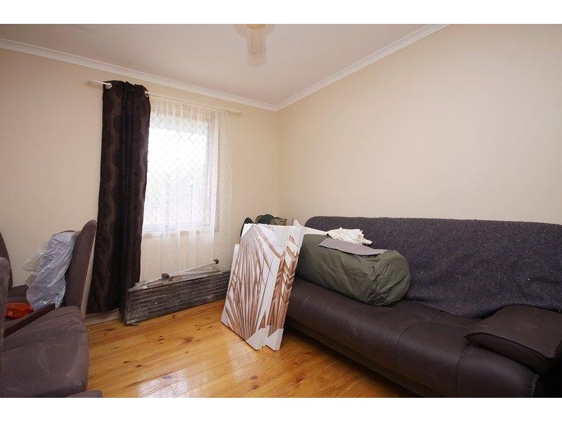 18 Cavenagh Street, Elizabeth Downs SA 5113