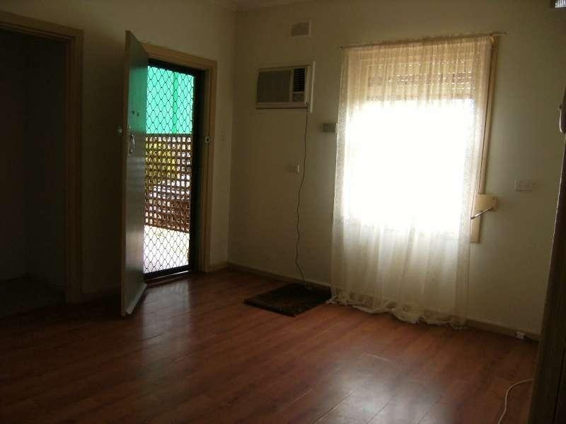 43 Mahood Street, Elizabeth Grove SA 5112