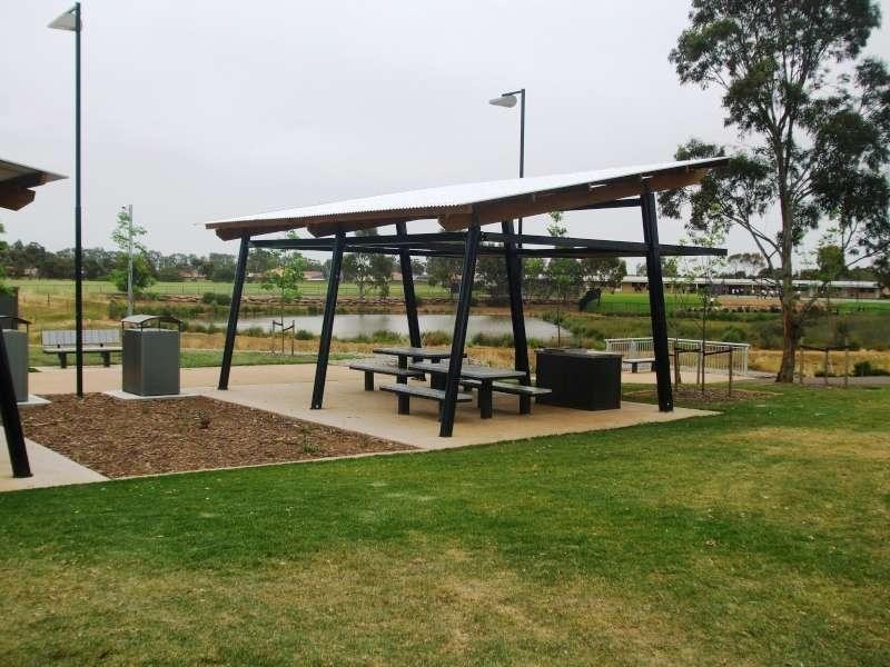 79 Lakeside Drive, Andrews Farm SA 5114