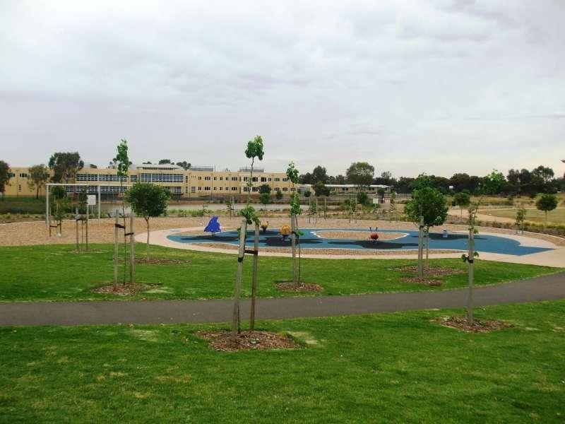 79 Lakeside Drive, Andrews Farm SA 5114