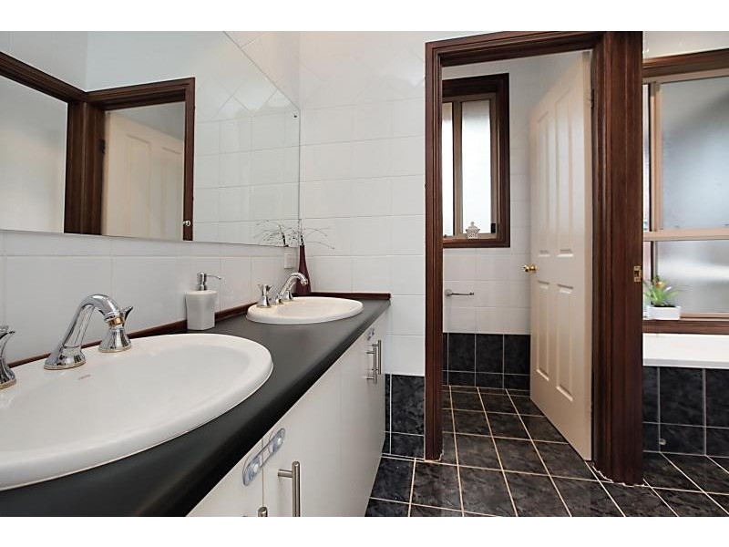 2 Dinan Court, Tea Tree Gully SA 5091