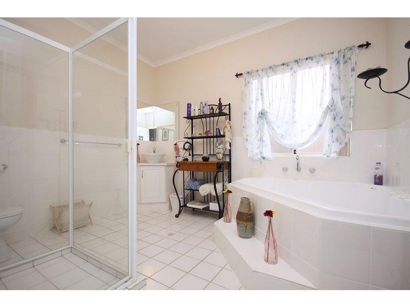 1 Lucy Drive, Munno Para West SA 5115