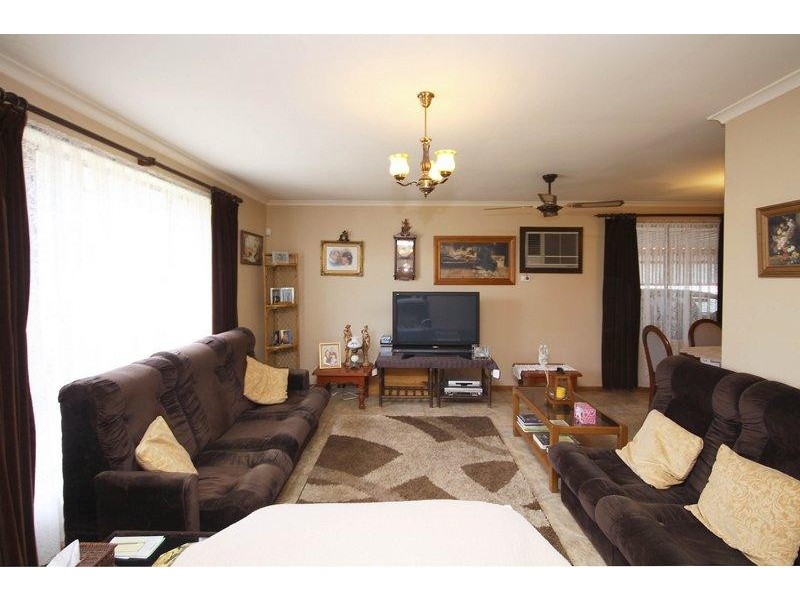 17 Carabeen Crescent, Andrews Farm SA 5114