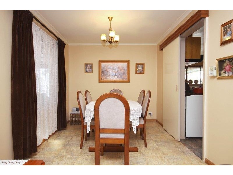 17 Carabeen Crescent, Andrews Farm SA 5114