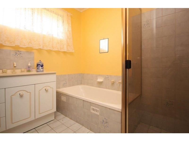 17 Carabeen Crescent, Andrews Farm SA 5114