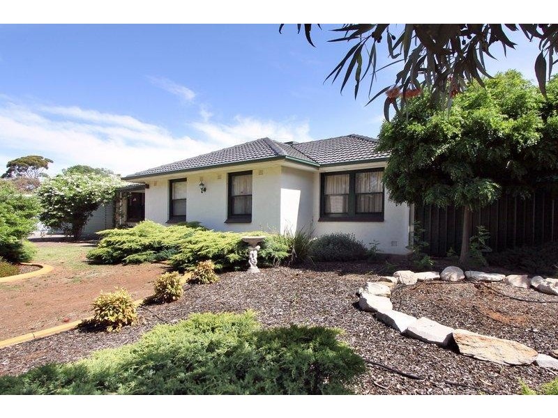 4 Joel Crescent, Elizabeth Vale SA 5112