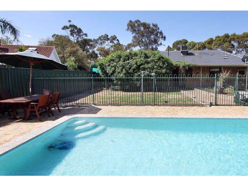 4 Joel Crescent, Elizabeth Vale SA 5112