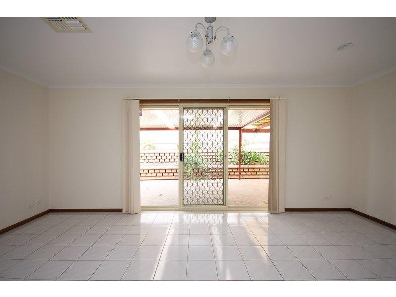 43 Cambridge Terrace, Hillbank SA 5112