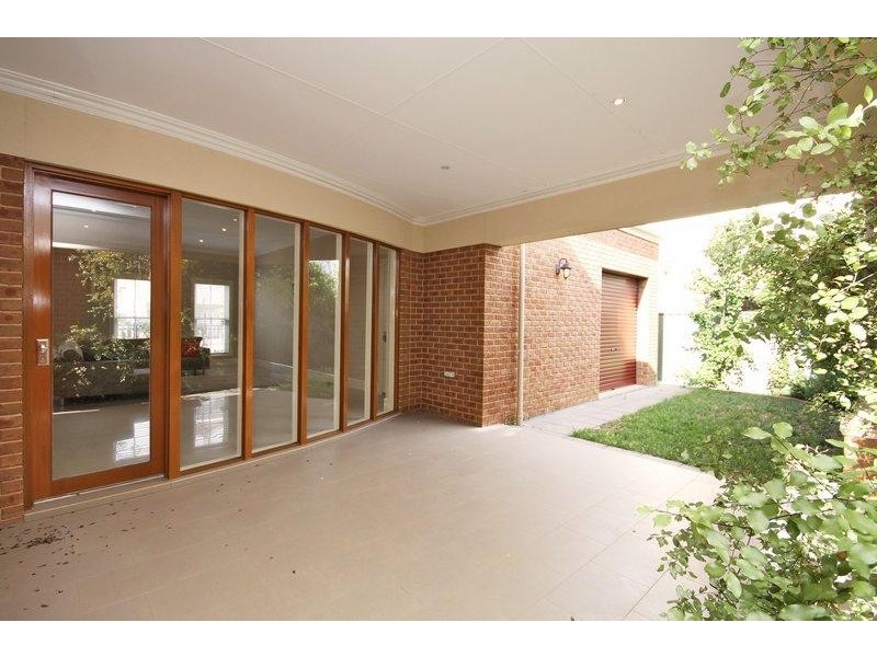 13 Isla Circuit, Mawson Lakes SA 5095