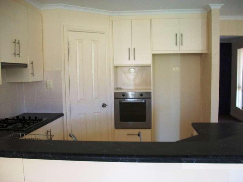 114 President Avenue, Andrews Farm SA 5114